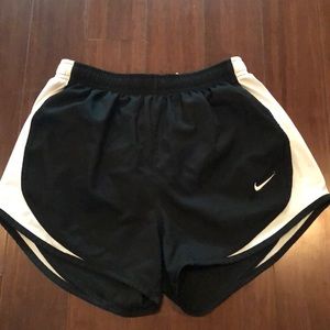Black Nike shorts